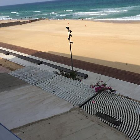 Perfect Sea View Apartamento Bat Yam Exterior foto